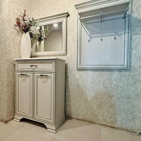 Апартаменты Maisonette In The Center Of