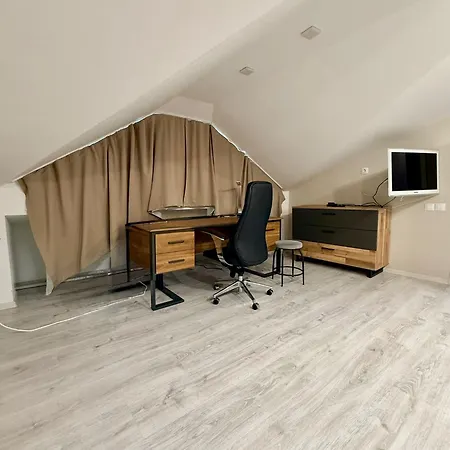 Апартаменты Maisonette In The Center Of