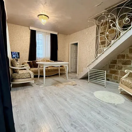 Maisonette In The Center Of Апартаменты